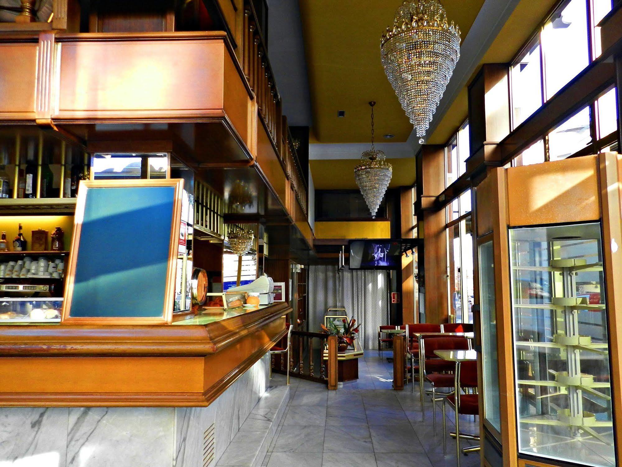 Hotel Alda Centro กิฮอน ภายนอก รูปภาพ